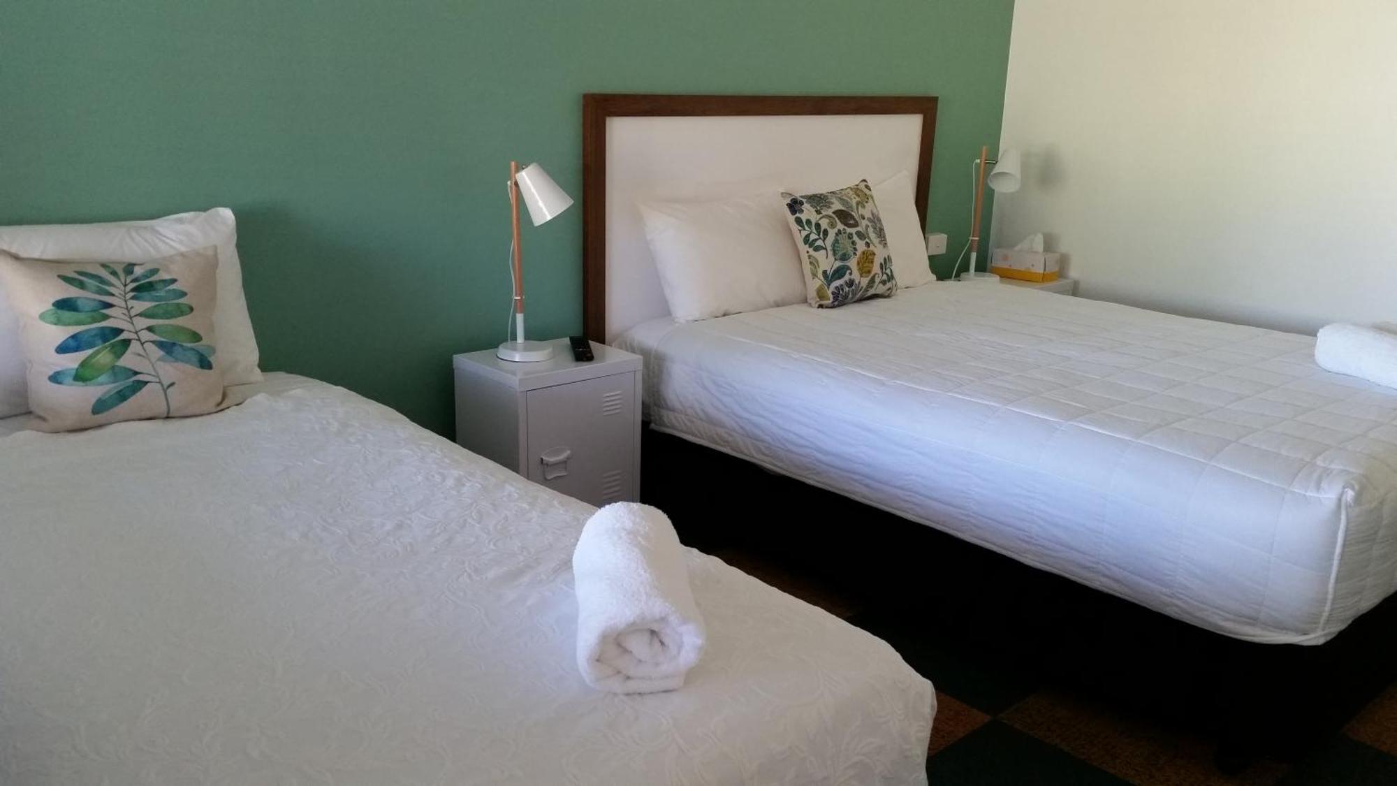 Karuah Gardens Motel Room photo